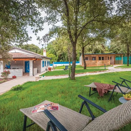 Holiday home Amazing In With Wifi